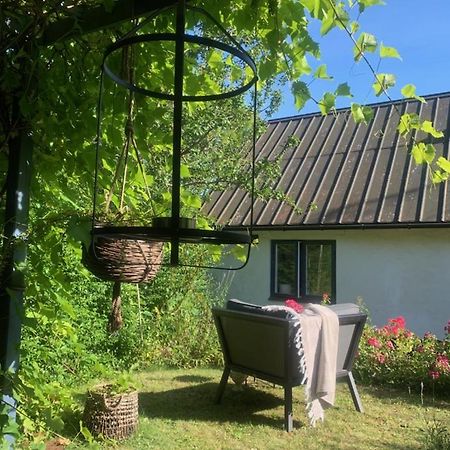 Millans Dockhus Villa Onslunda Esterno foto