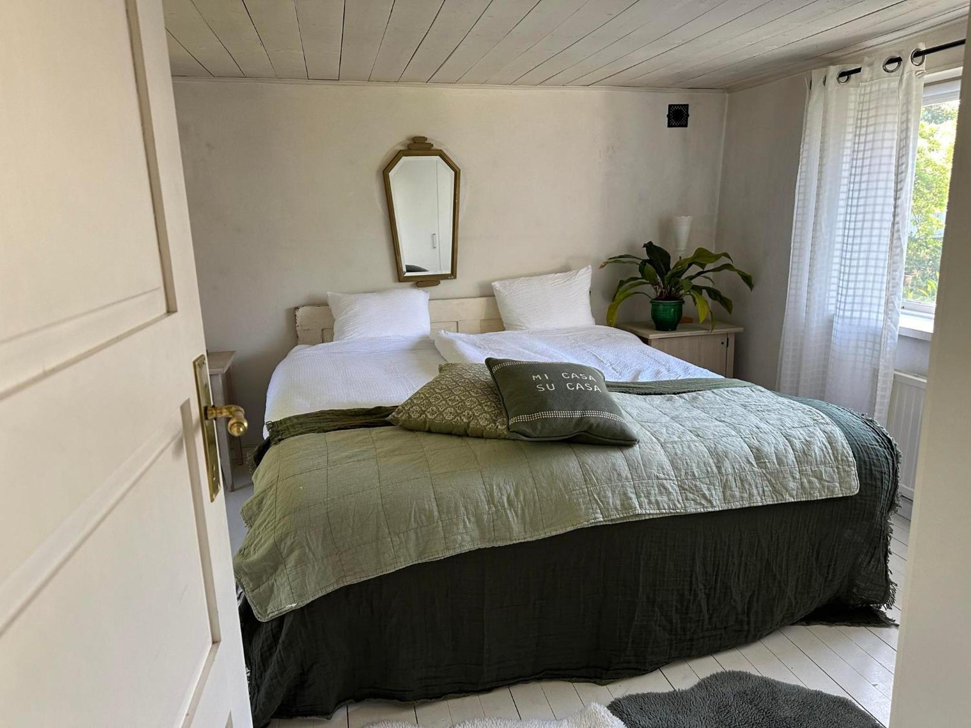 Millans Dockhus Villa Onslunda Esterno foto